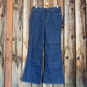 Madewell - 11” High-Riss Flare with magic pockets - sz 31